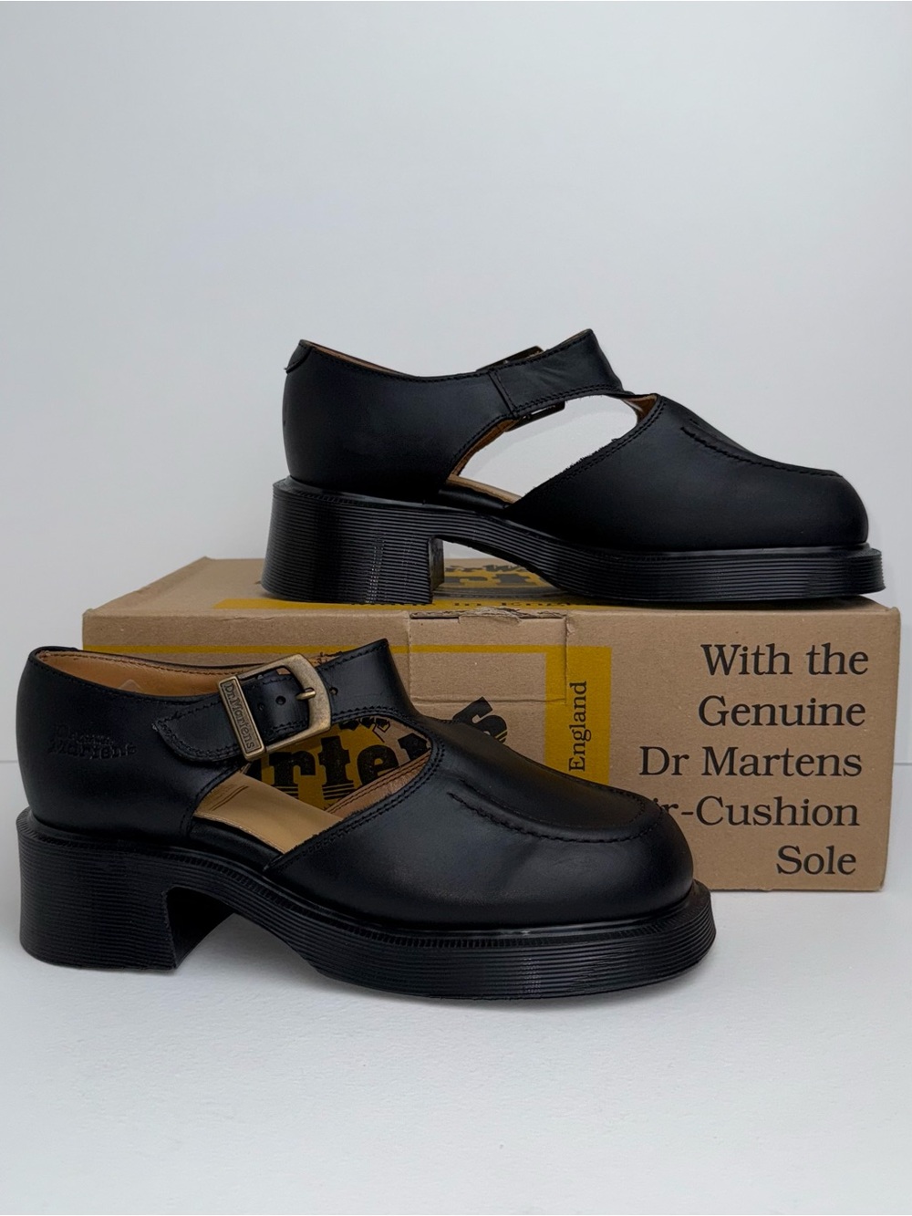 Vintage 90s Dr. Martens England Black Jazz Heel Leather Babydoll Mary Janes UK 5
